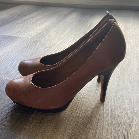 Aldo brown heels size 6 - Picture 2 of 3